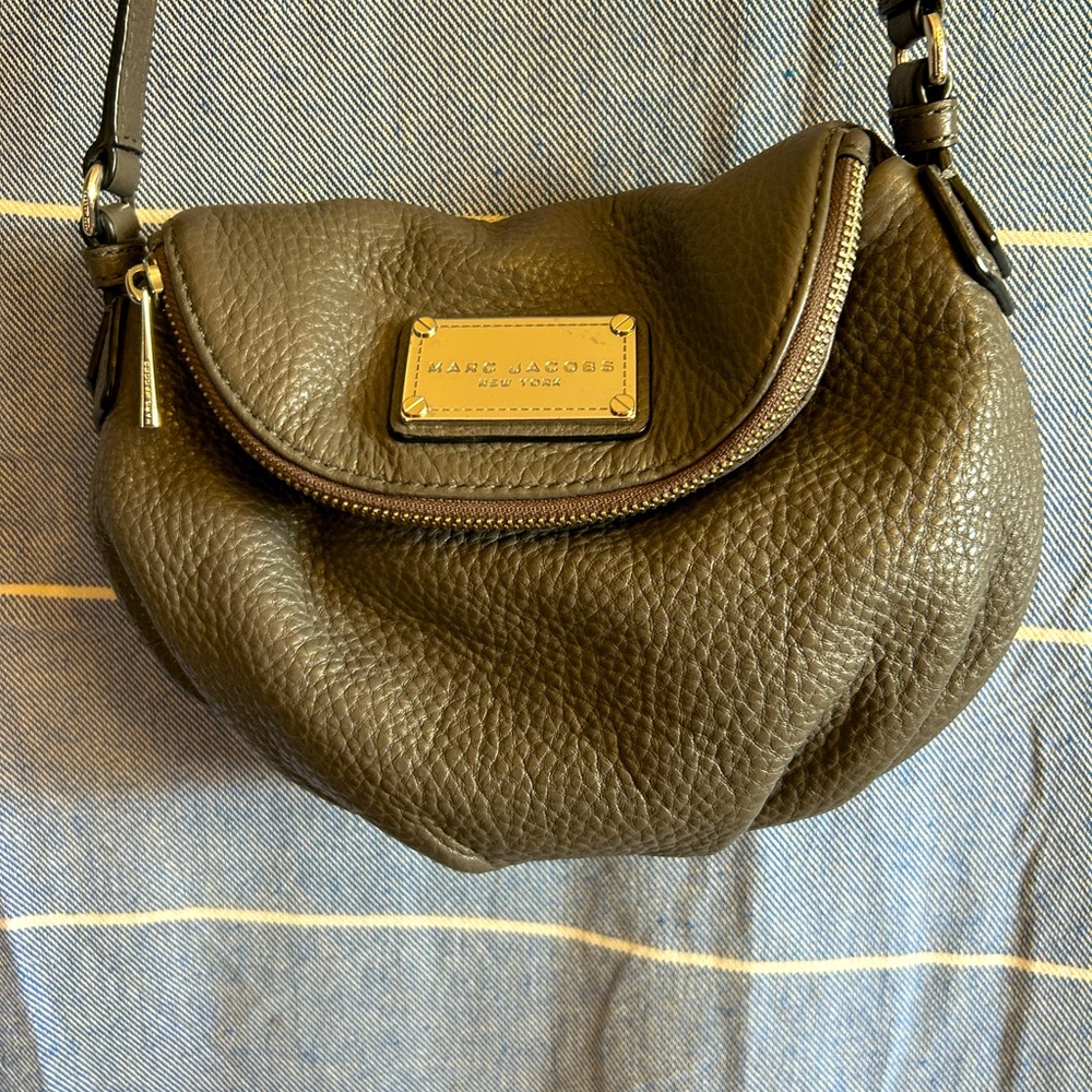 Marc Jacobs cross body